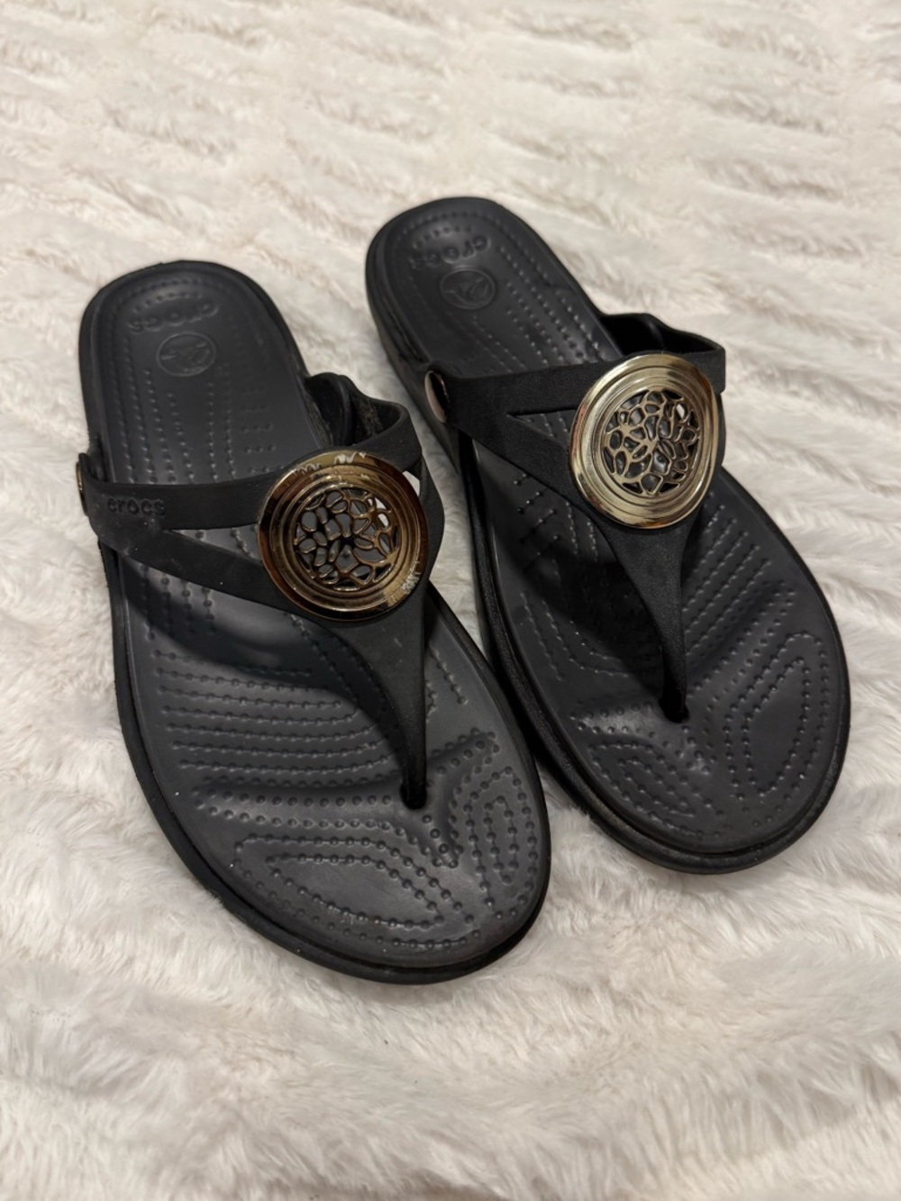 Crocs Sanrah Medallion Circle Wedge Flip Flops